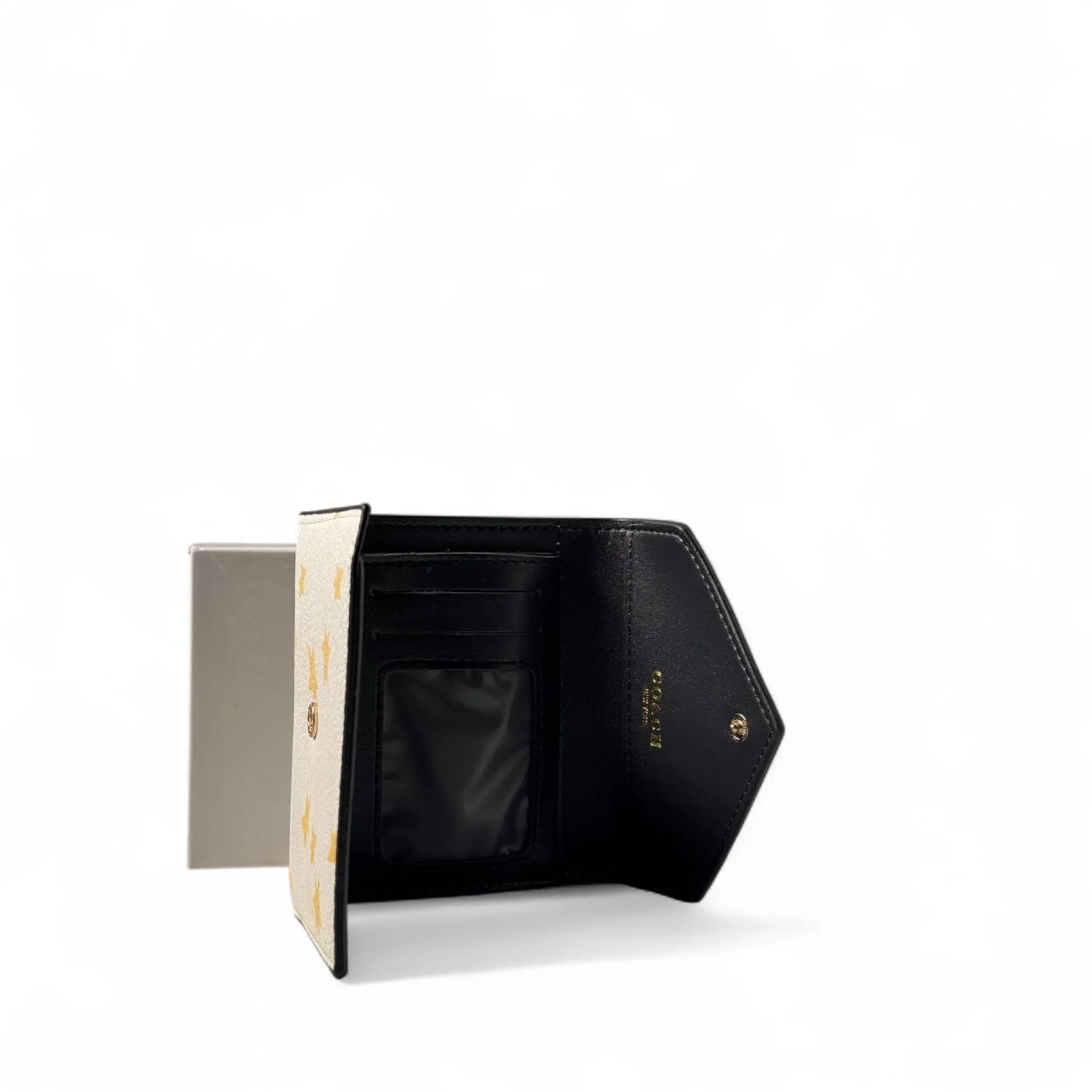 ⭐ Coach White Leather Star Wallet – Compact Envelope with Gold Logo ✨