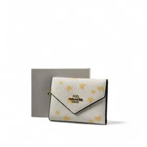 ⭐ Coach White Leather Star Wallet – Compact Envelope with Gold Logo ✨