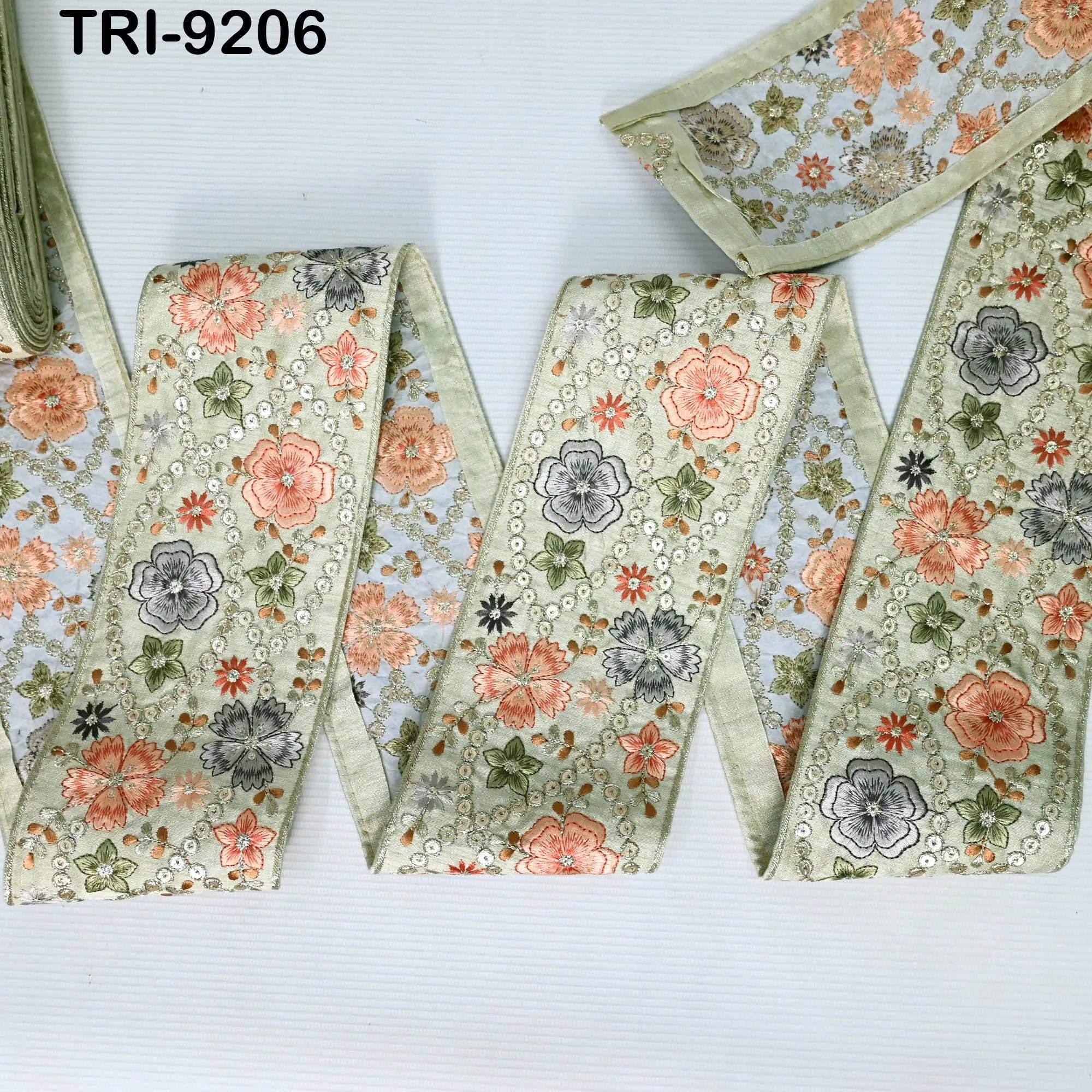 9 Yard Beige Embroidered Fabric Trim 10cm Saree Border DIY Crafting Sari Ribbon Sewing Bags Home Décor Embellishment Bridal Dress Trimmings