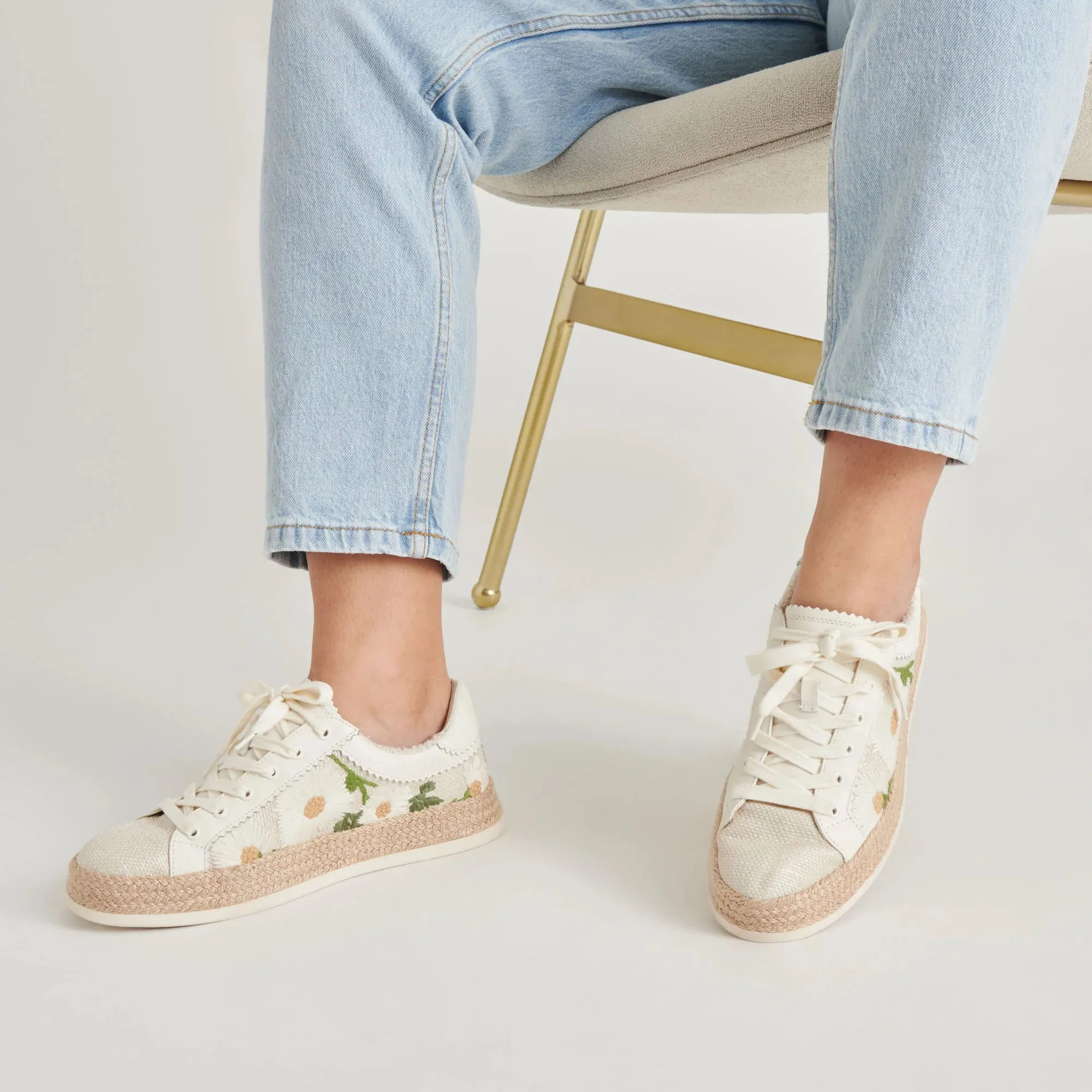 Azalia Sneakers