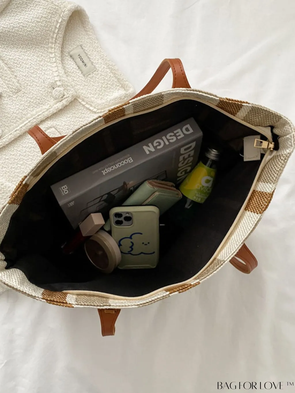 BagForLove - Stylish and Spacious Color Block Tote with Ample Storage