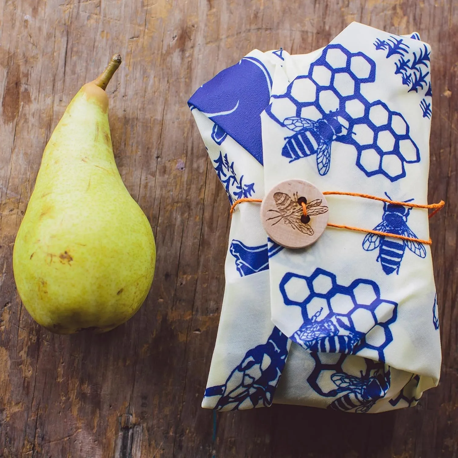 Bee's Wrap Beeswax Wraps for Food - Bees   Bears 3 Pack (2M 1 Sandwich) Made in USA Reusable & Organic Food Wraps, Sandwich Wrap - Eco-Friendly Alternative to Aluminum Foil & Plastic Wrap