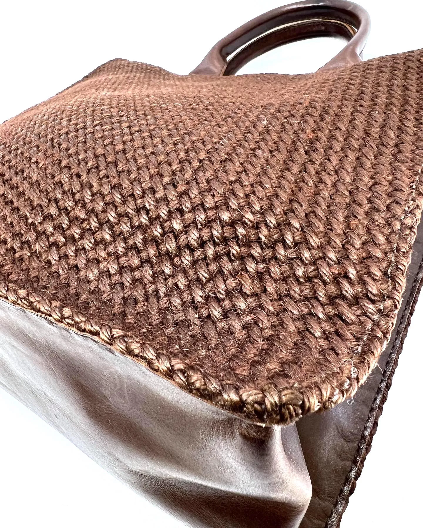 BOTTEGA VENETA WOVEN LEATHER JUTE TOTE BAG