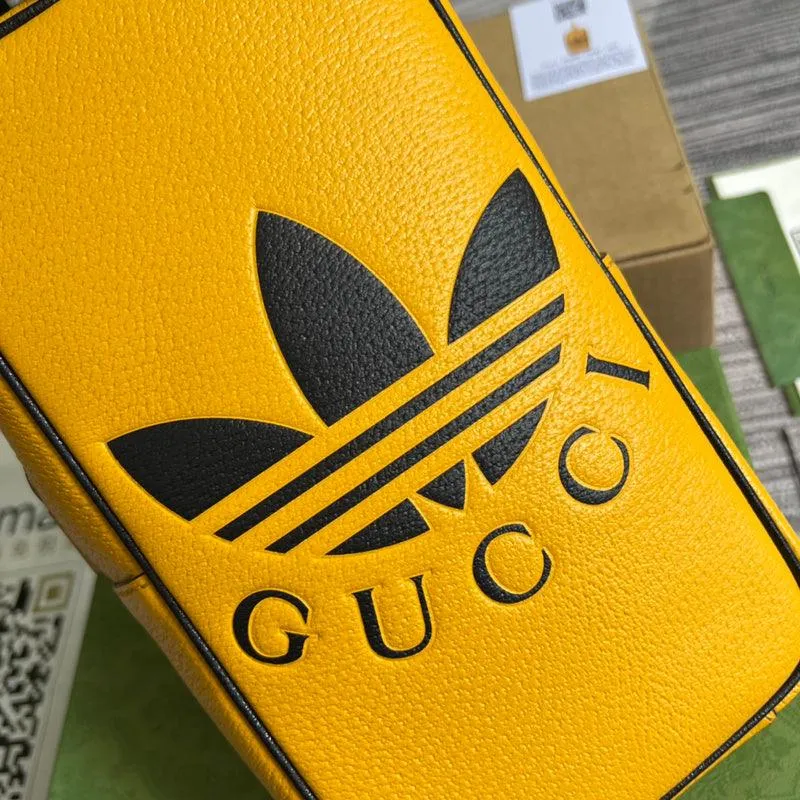 Charm - GG Bags - 1215