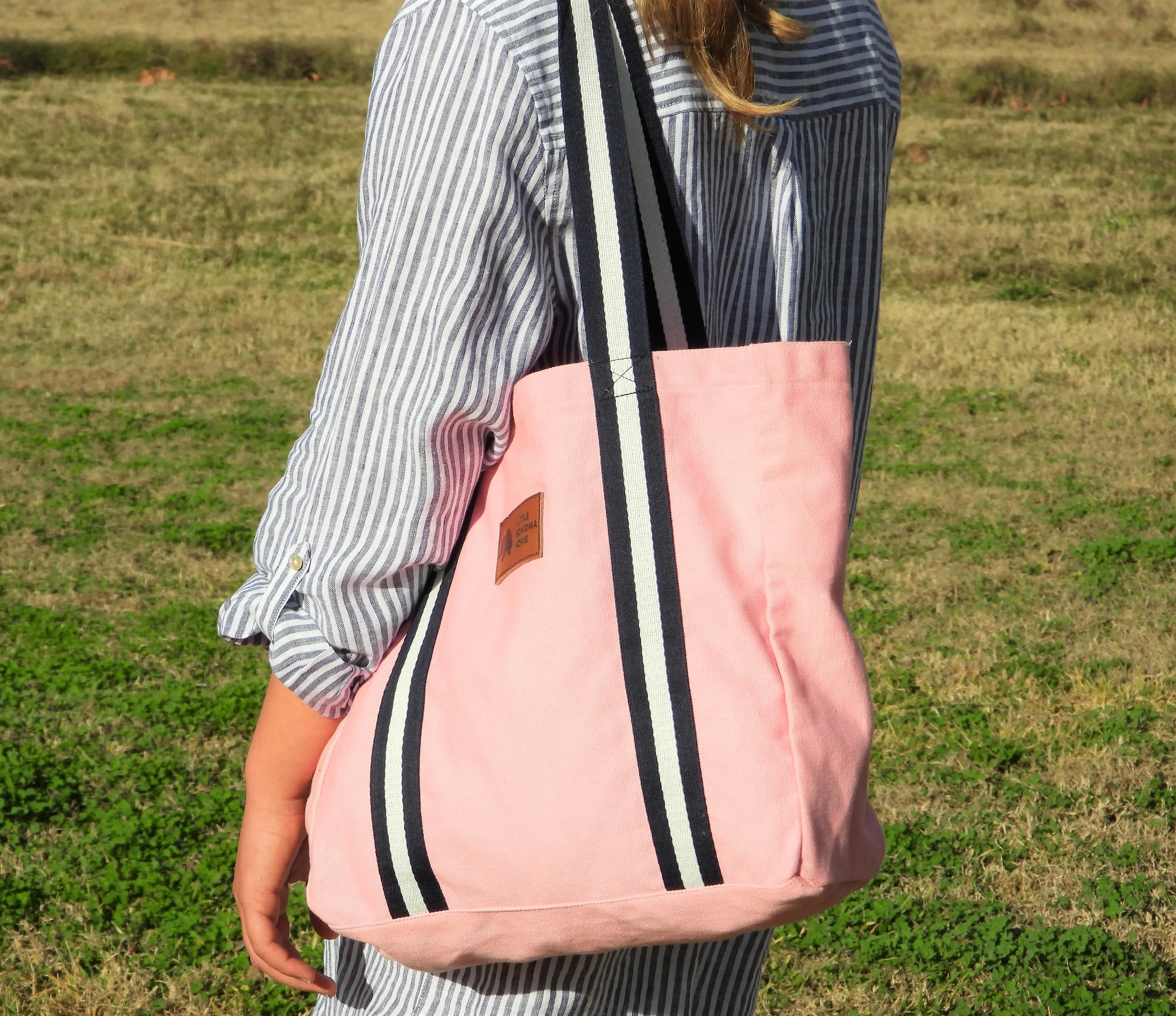 Christmas Tote Bundle - 'Poppy' Tote   matching belt