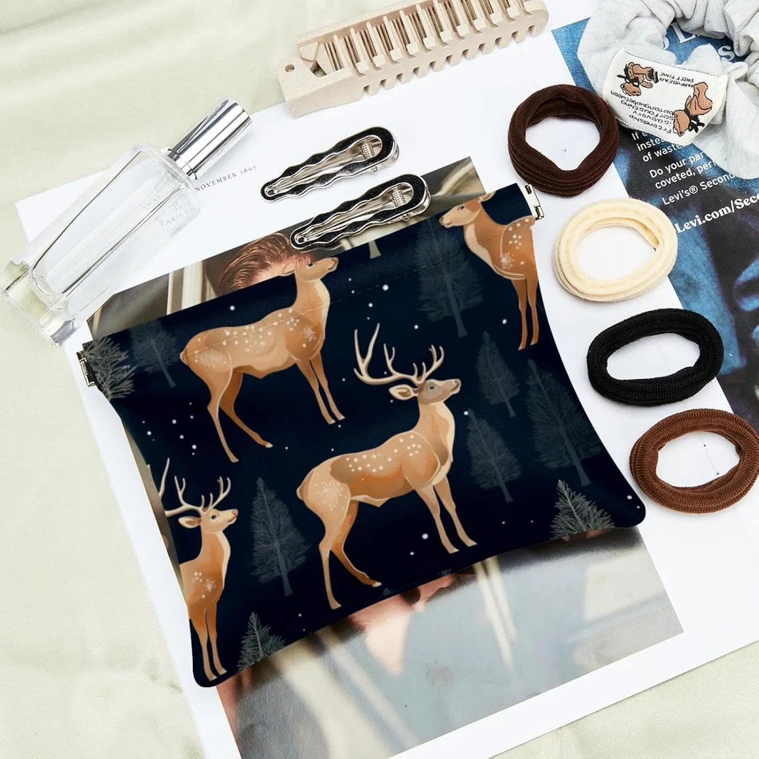 Cute Christmas Elk-72 Pocket Cosmetic Bag, Waterproof Squeeze Makeup Bag No Zipper Self-Closing, Portable Mini Travel Storage for Headphones Jewelry