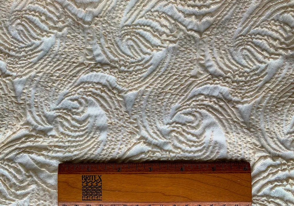 Elegant Textured Pale Gold Polyester Brocade Cloqué (Made in Italy)