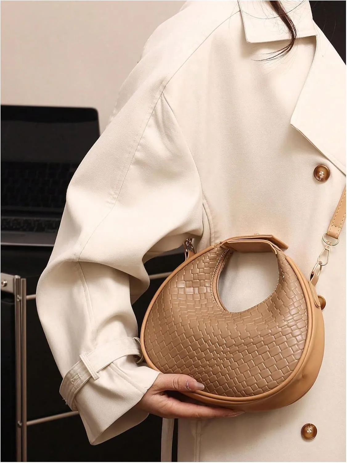Floerns Women's Crossbody Bag Leather Weave Small Handbag Retro Crescent Bag