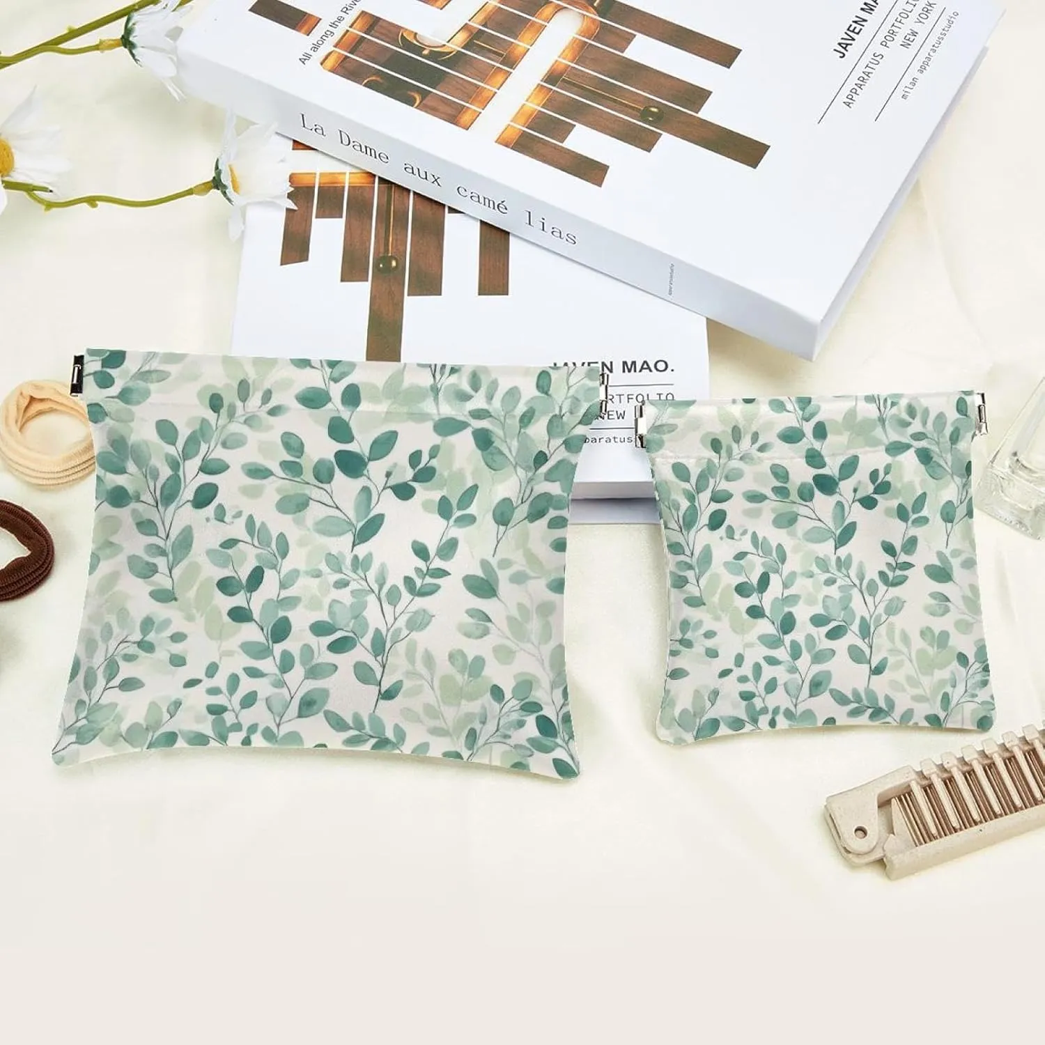 Green Gray Sage Leaves and Plants Pocket Cosmetic Bag, Waterproof Squeeze Makeup Bag No Zipper Self-Closing, Portable Mini Travel Storage for Headphones Jewelry