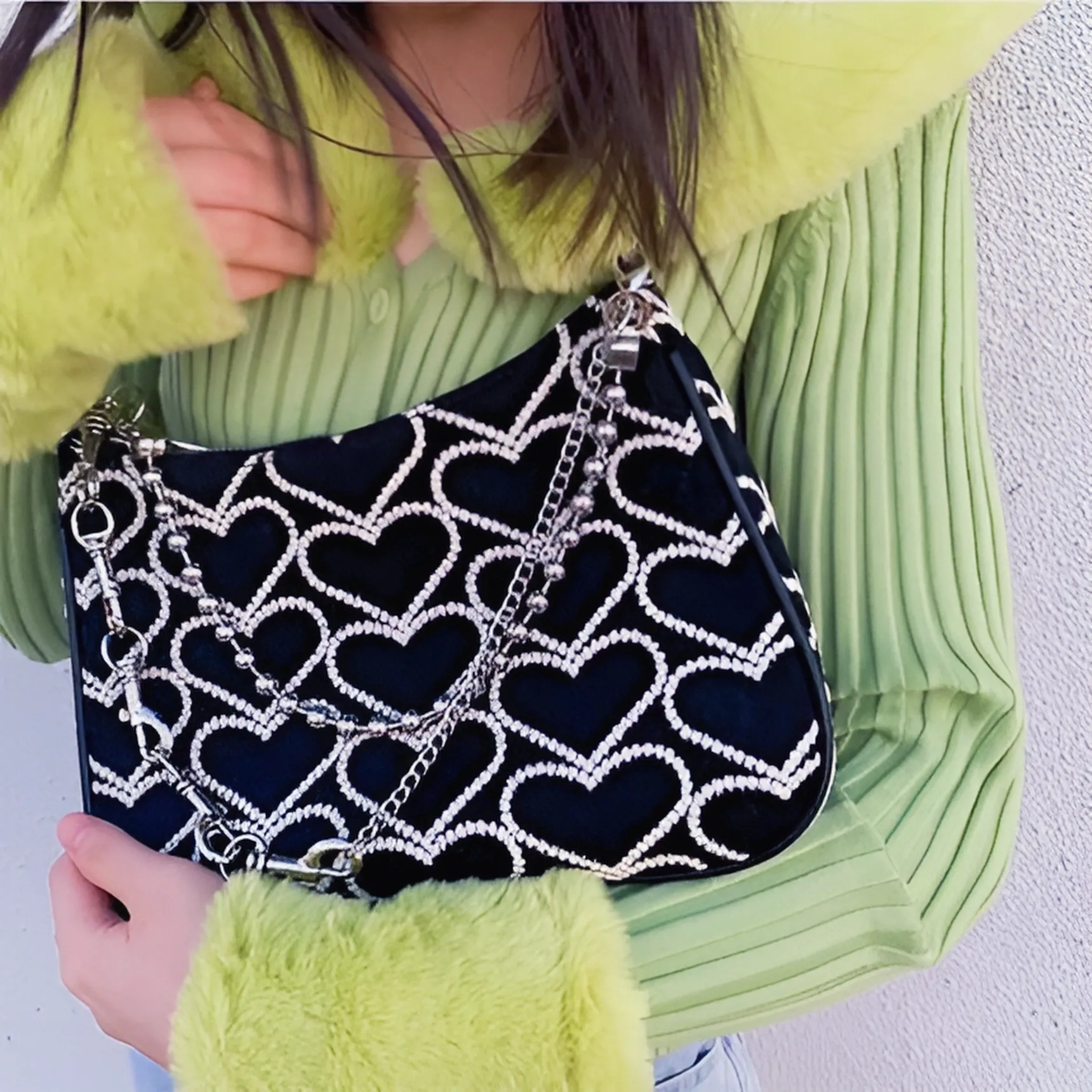 Heart Pattern Shoulder Bag