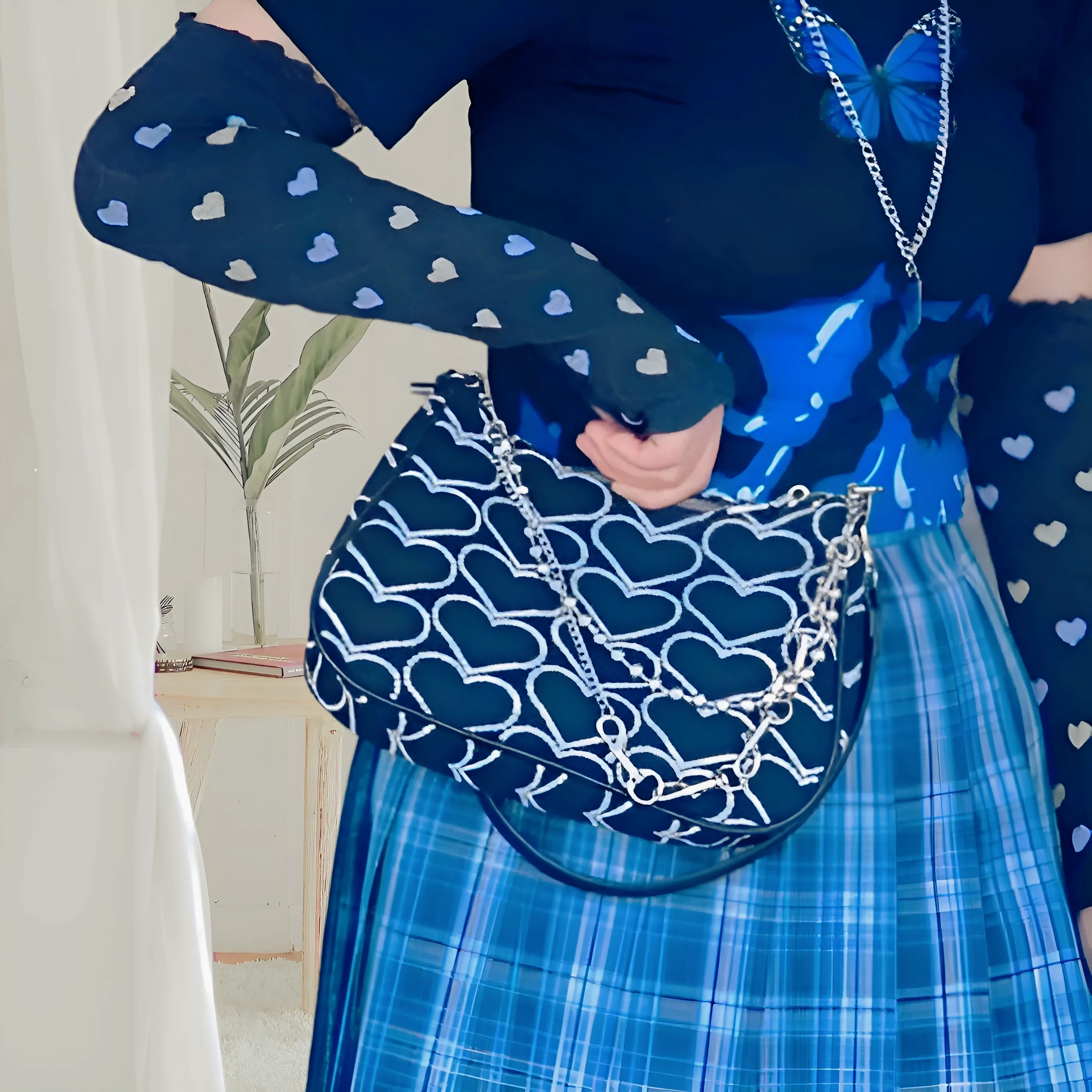 Heart Pattern Shoulder Bag