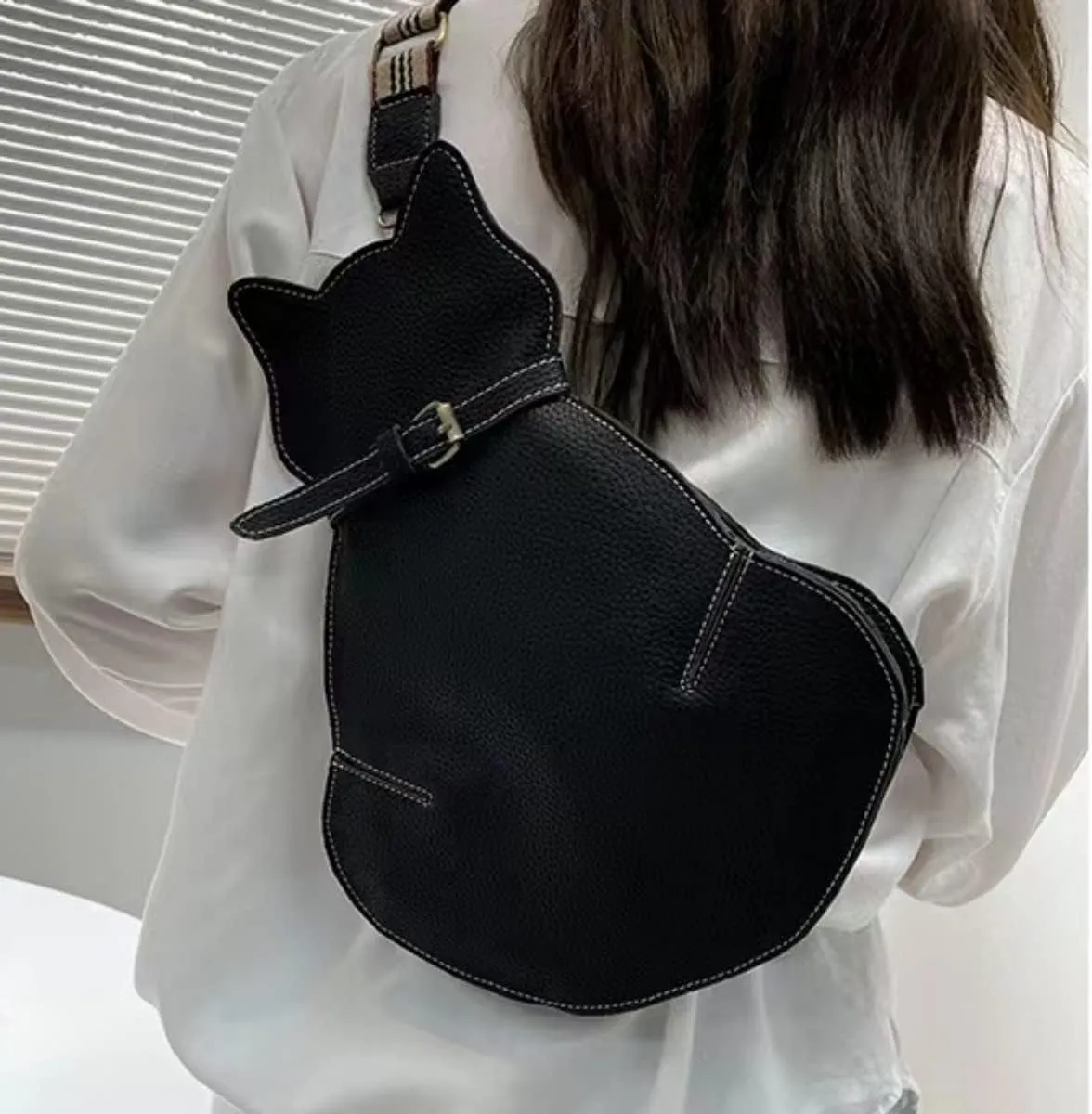 IAMUHI Novely Cat Shaped Sling Handbags Faux Leather Cross Chest Shoulder Bag Purse for Women