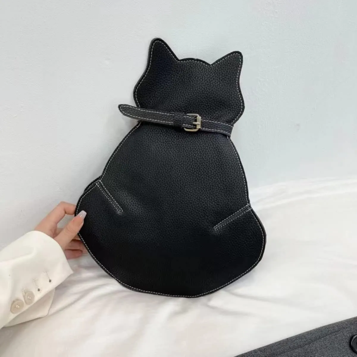 IAMUHI Novely Cat Shaped Sling Handbags Faux Leather Cross Chest Shoulder Bag Purse for Women