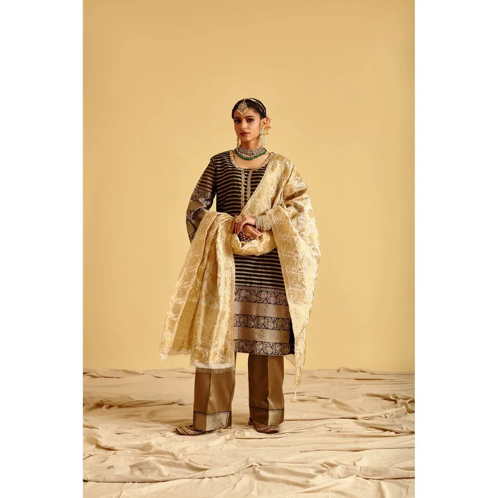 Lahario Siyah Kurta Set Black & Gold (Set Of 3)