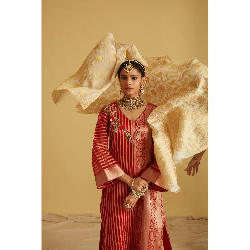 Lahario Surkh Kurta Set Red (Set Of 3)