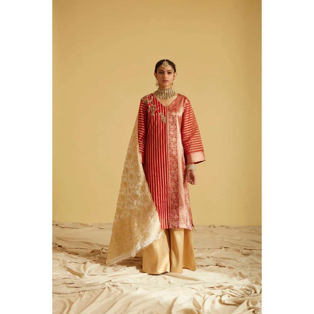 Lahario Surkh Kurta Set Red (Set Of 3)