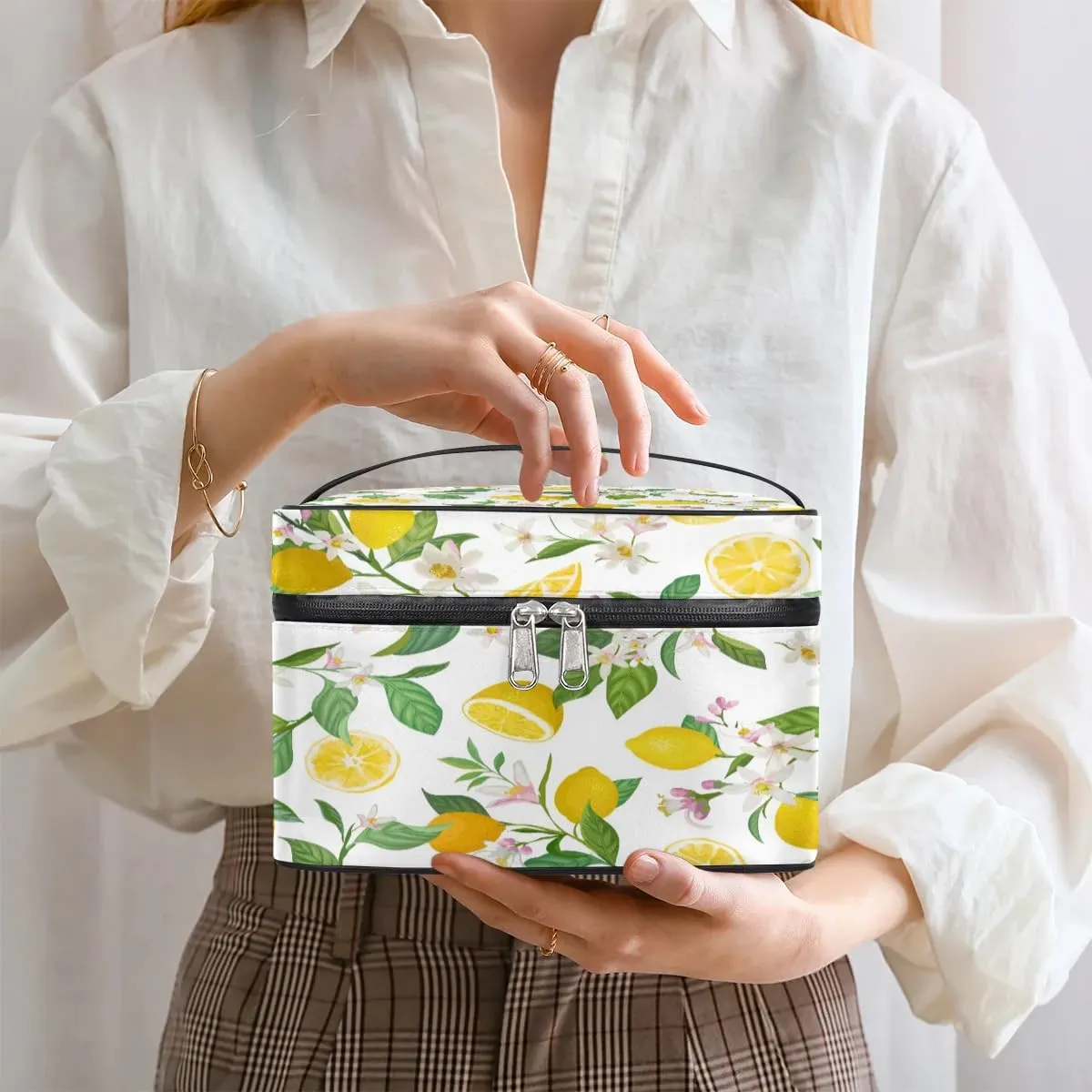 Lemons Pattern Makeup Bag Small Cosmetic Bag for Women Travel Makeup Case Organizer Portable Zipper Make Up Brush Bag Cute Toiletry Bag Storage Bags with Handle