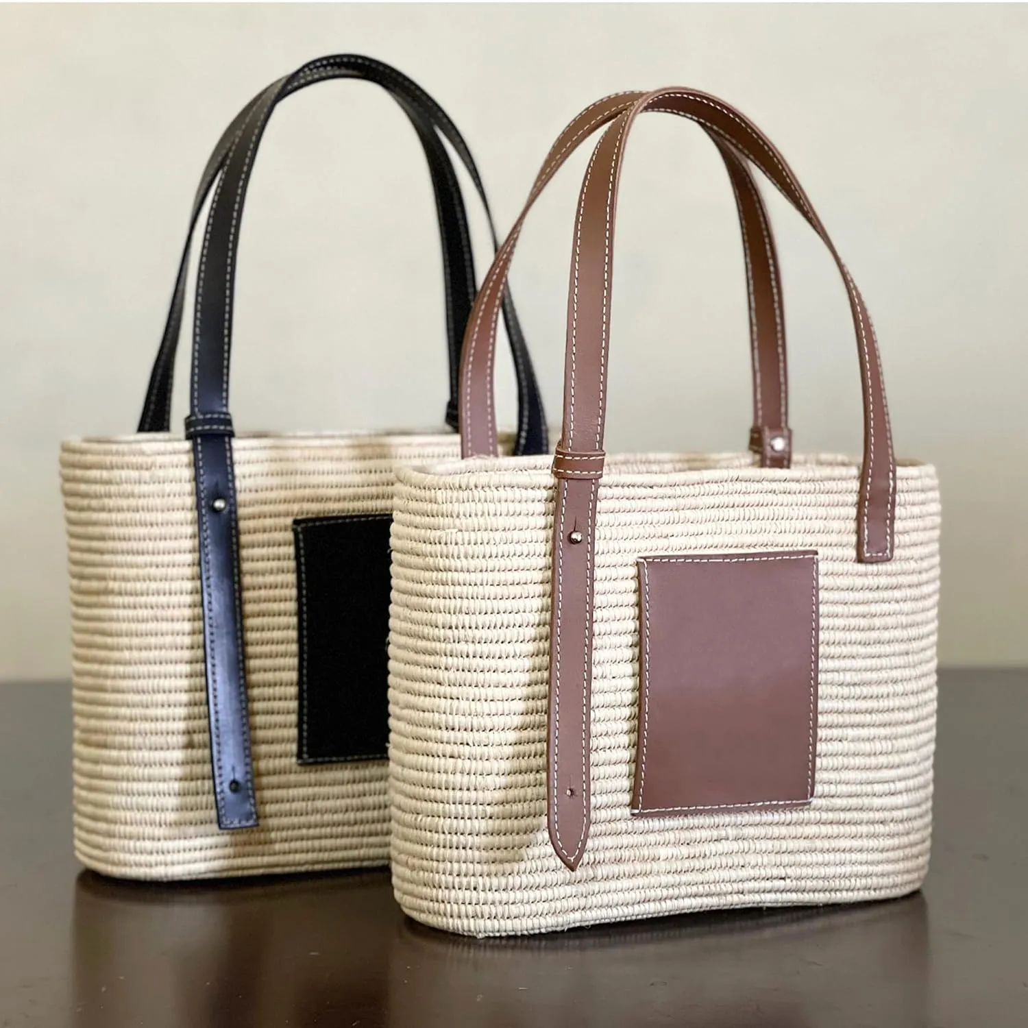 Luxury Raffia Tote Bag with Leather Handles – Handcrafted Elegance for Everyday Style, Women's Straw Woven Shoulder Bag, Tote Handbag, Summer Beach Purse (Black)