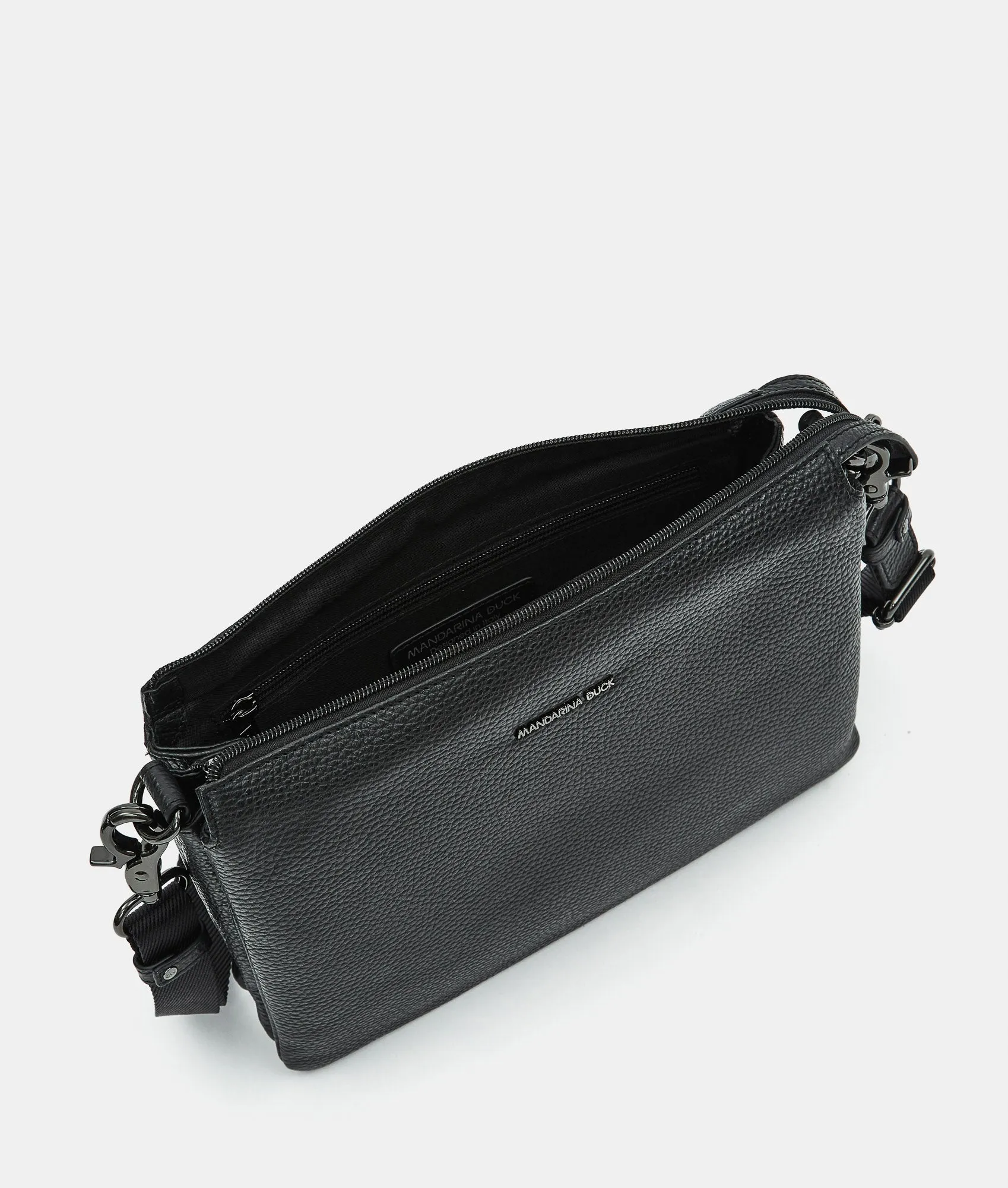 Mellow Leather Crossover