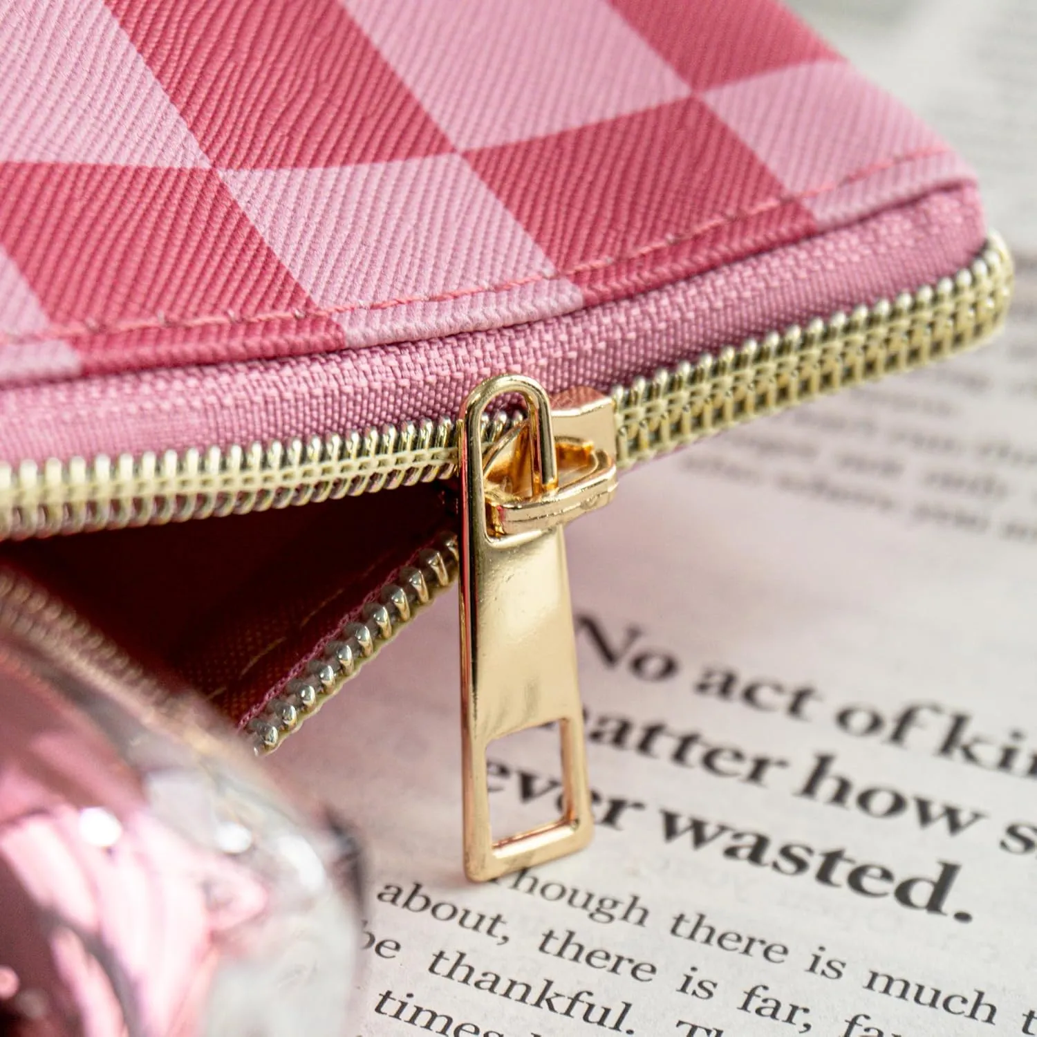 METALPHA Cute Checkered Makeup Bag Set, 2 PCS Aesthetic PU Leather Make Up Bags with Zipper, Cosmetic Bags Travel Toiletry Bag Purse