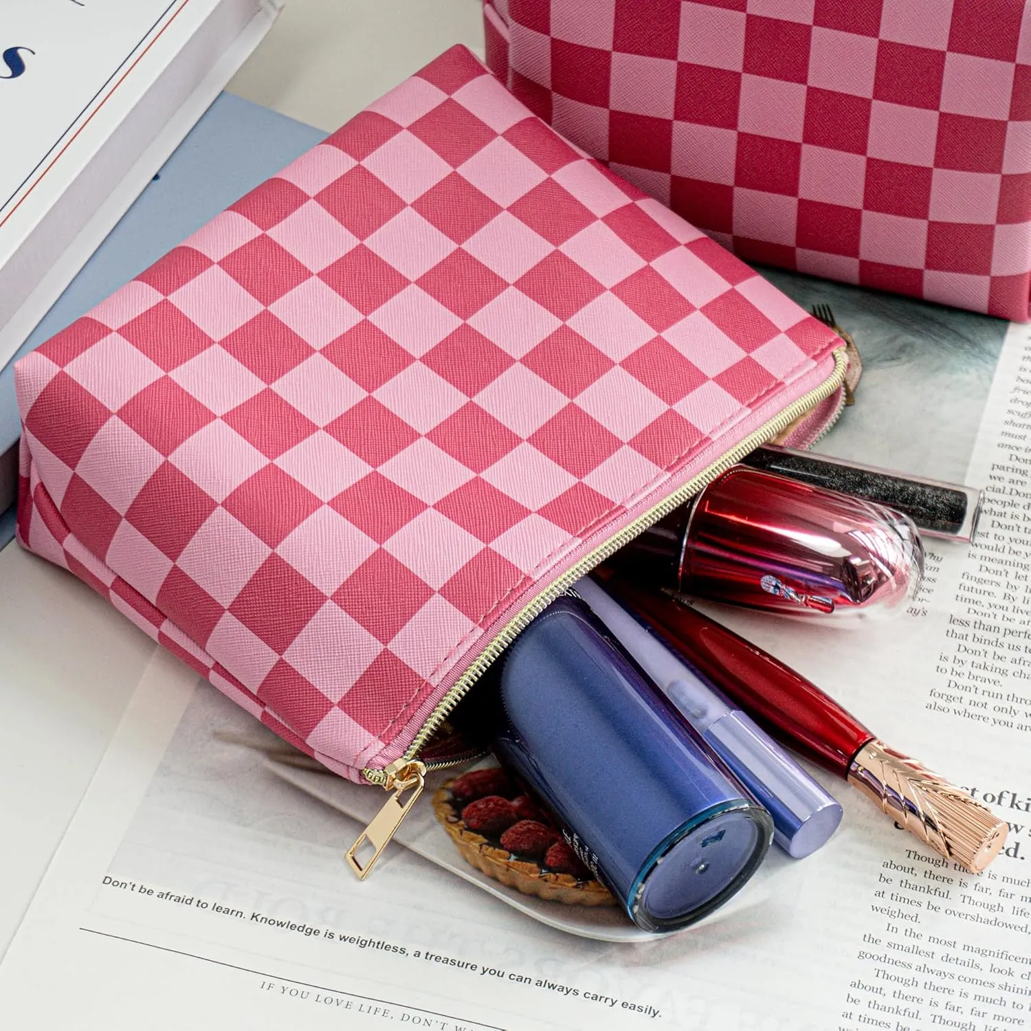 METALPHA Cute Checkered Makeup Bag Set, 2 PCS Aesthetic PU Leather Make Up Bags with Zipper, Cosmetic Bags Travel Toiletry Bag Purse