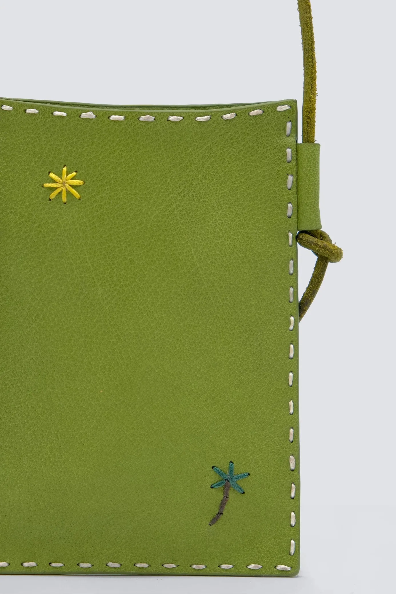 Palm Pocket Bamboo Green