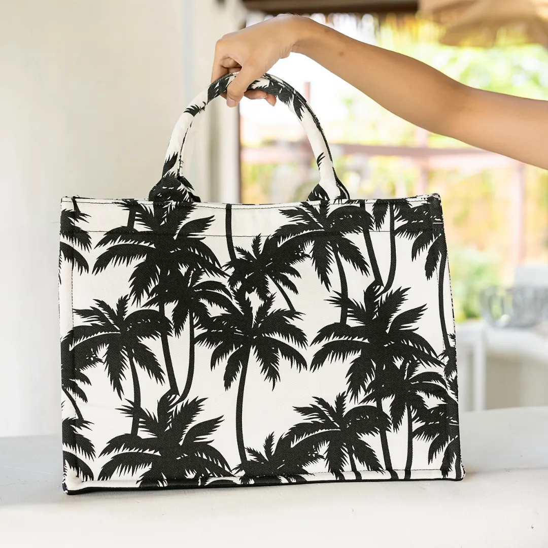 Palm Tree Print in Bold Black and White