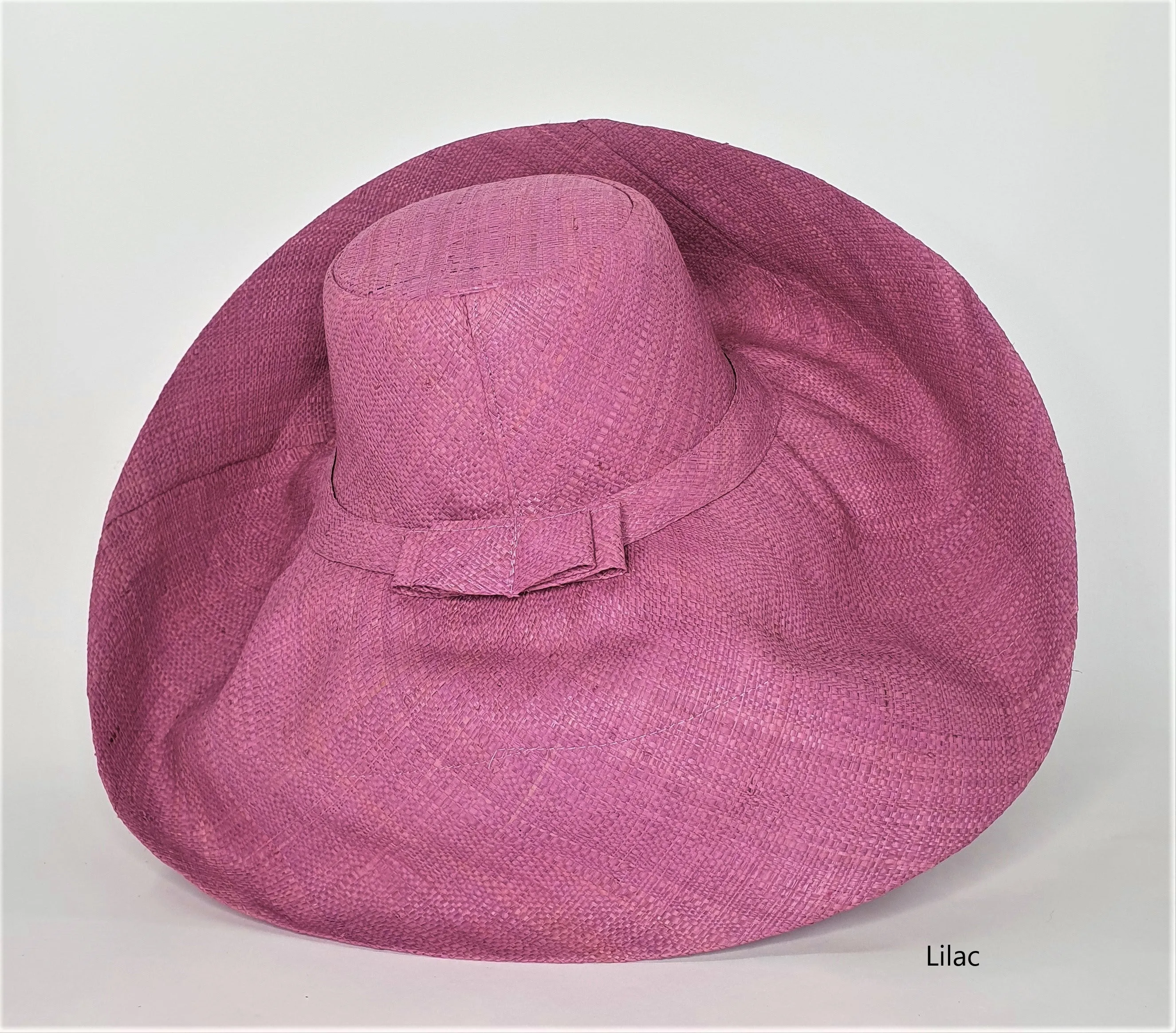 Raffia Curve Brim Hat Large Brim in Lilac Madagascan