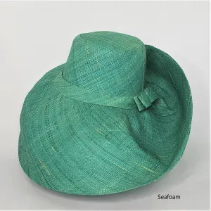 Raffia Curve Brim Hat Large Brim in Seafoam Madagascan