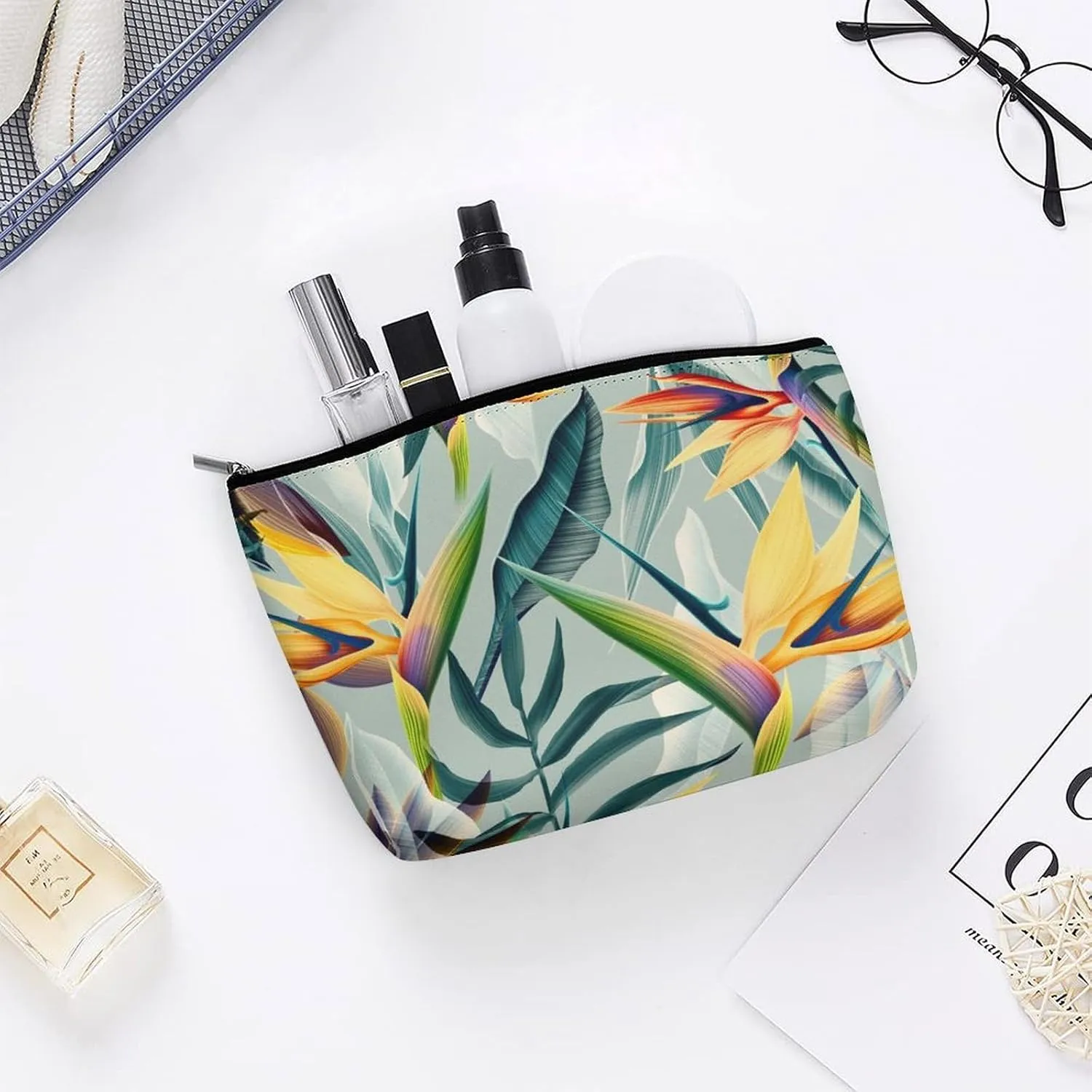 Seamless Pattern Makeup Bag,Portable Cosmetic Bag,Large Capacity Travel Toiletry Bag,Personalised for Women Tropical Floral Travel Makeup Bag with Zipper