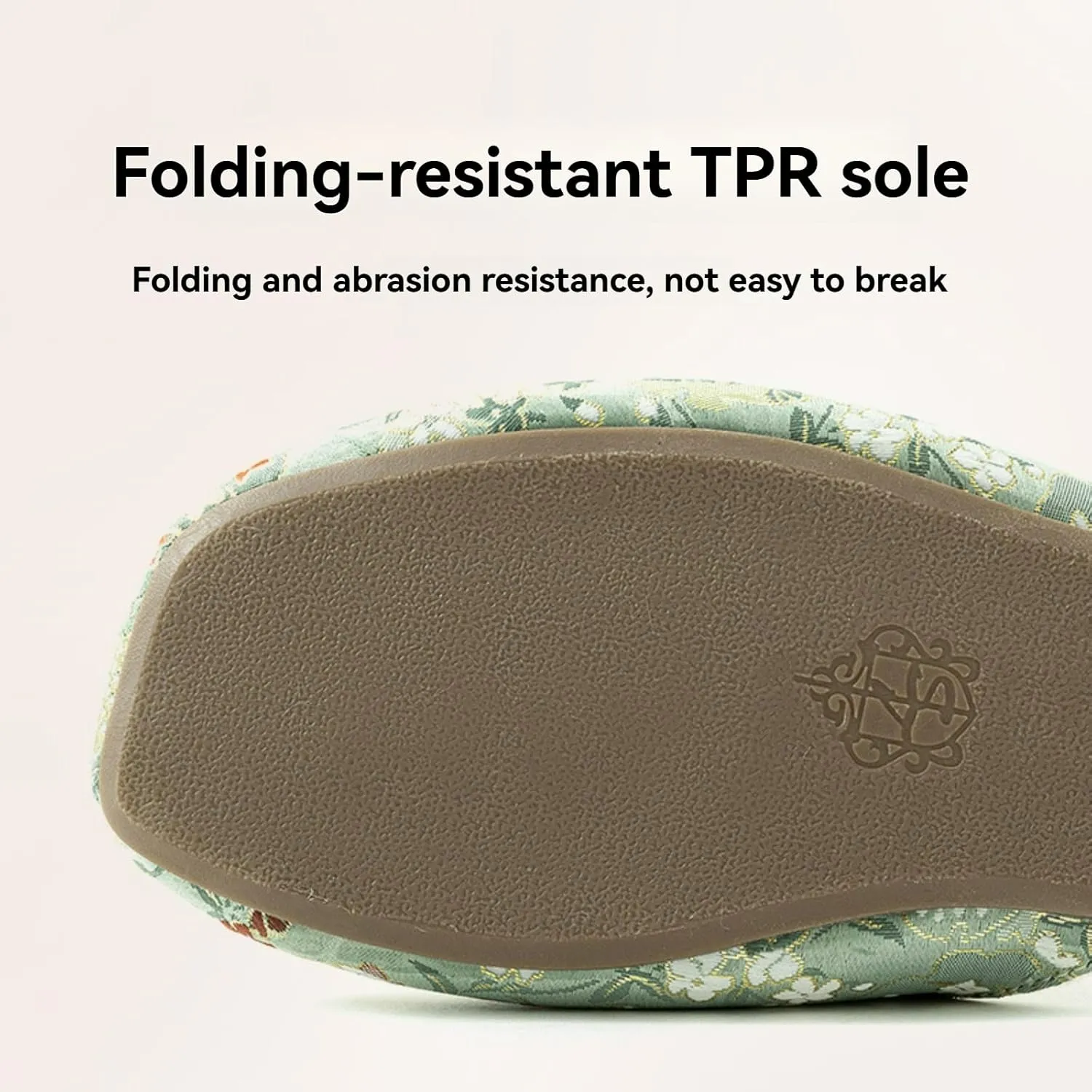 Silk Embroidered Slippers for Women Retro Brocade Upper Fuzzy Linen insole Soft TPR Anti-Slip Soles Indoor Slippers