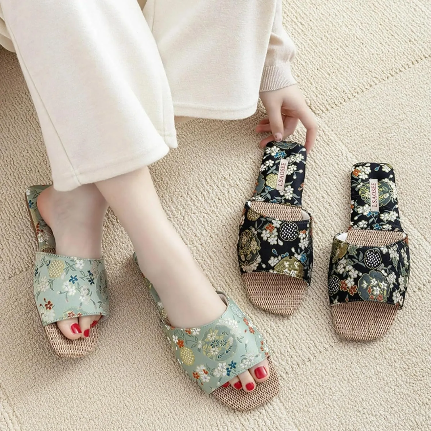 Silk Embroidered Slippers for Women Retro Brocade Upper Fuzzy Linen insole Soft TPR Anti-Slip Soles Indoor Slippers
