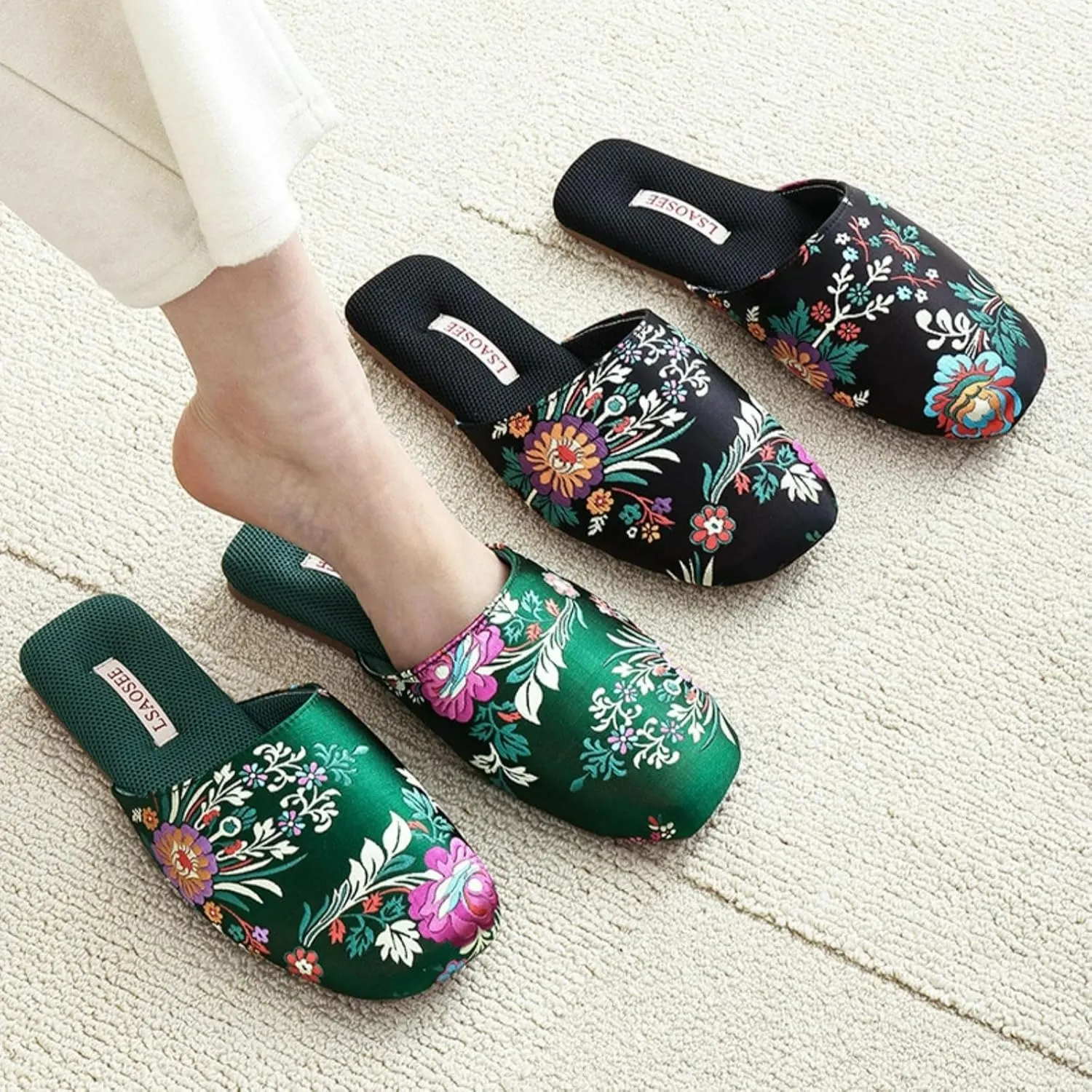 Silk Embroidered Slippers Women Retro Brocade Upper Mesh and Fuzzy Lining Anti-Slip Soles Indoor Slippers