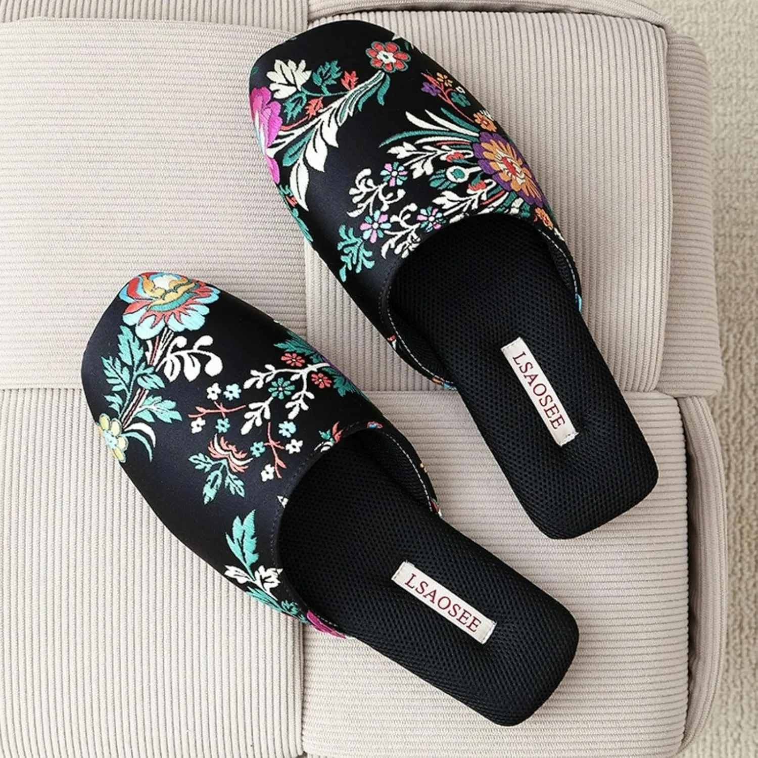 Silk Embroidered Slippers Women Retro Brocade Upper Mesh and Fuzzy Lining Anti-Slip Soles Indoor Slippers