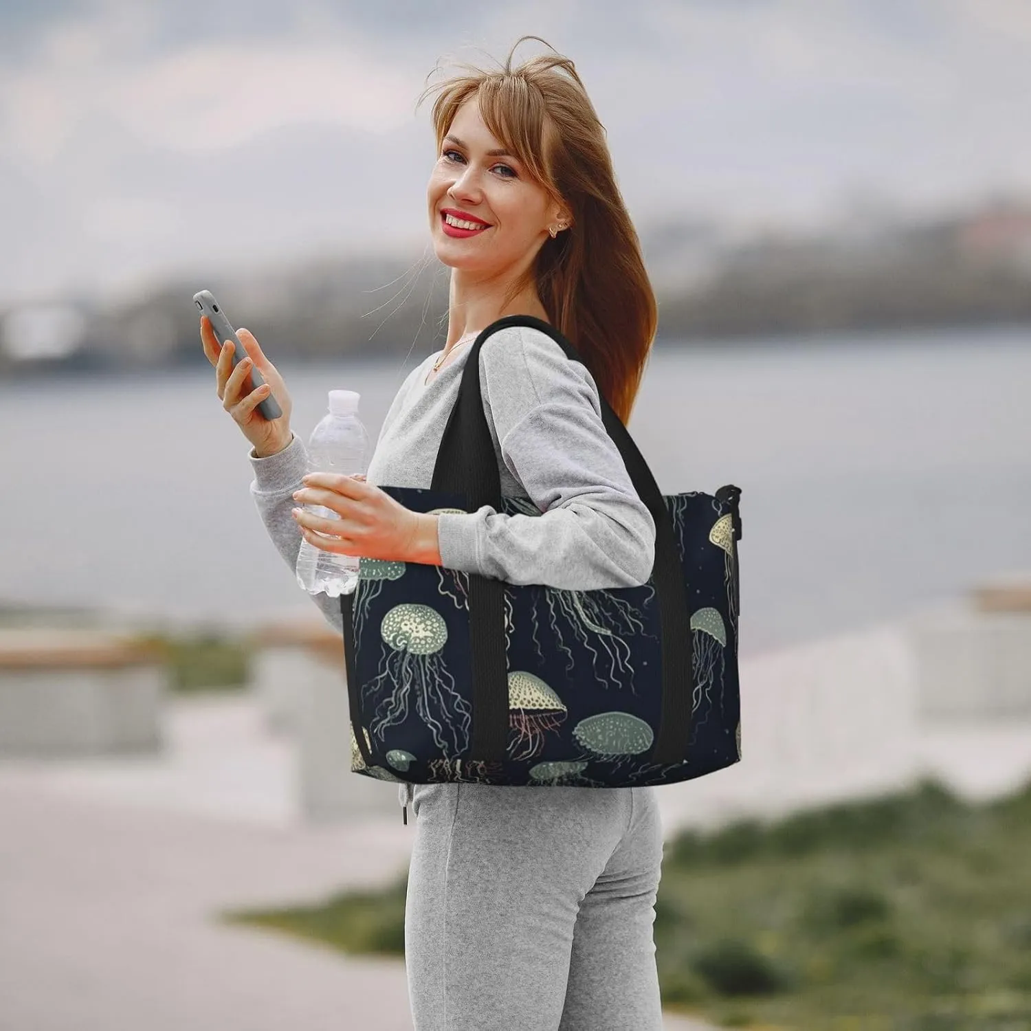 Sports Gym Bag for Women Men Travel Duffel Bag Tote Weekender Bag Carry on Overnight Bag for Travel Swimming Fitness Workout Sports Jellyfish Pattern Duffle Bag