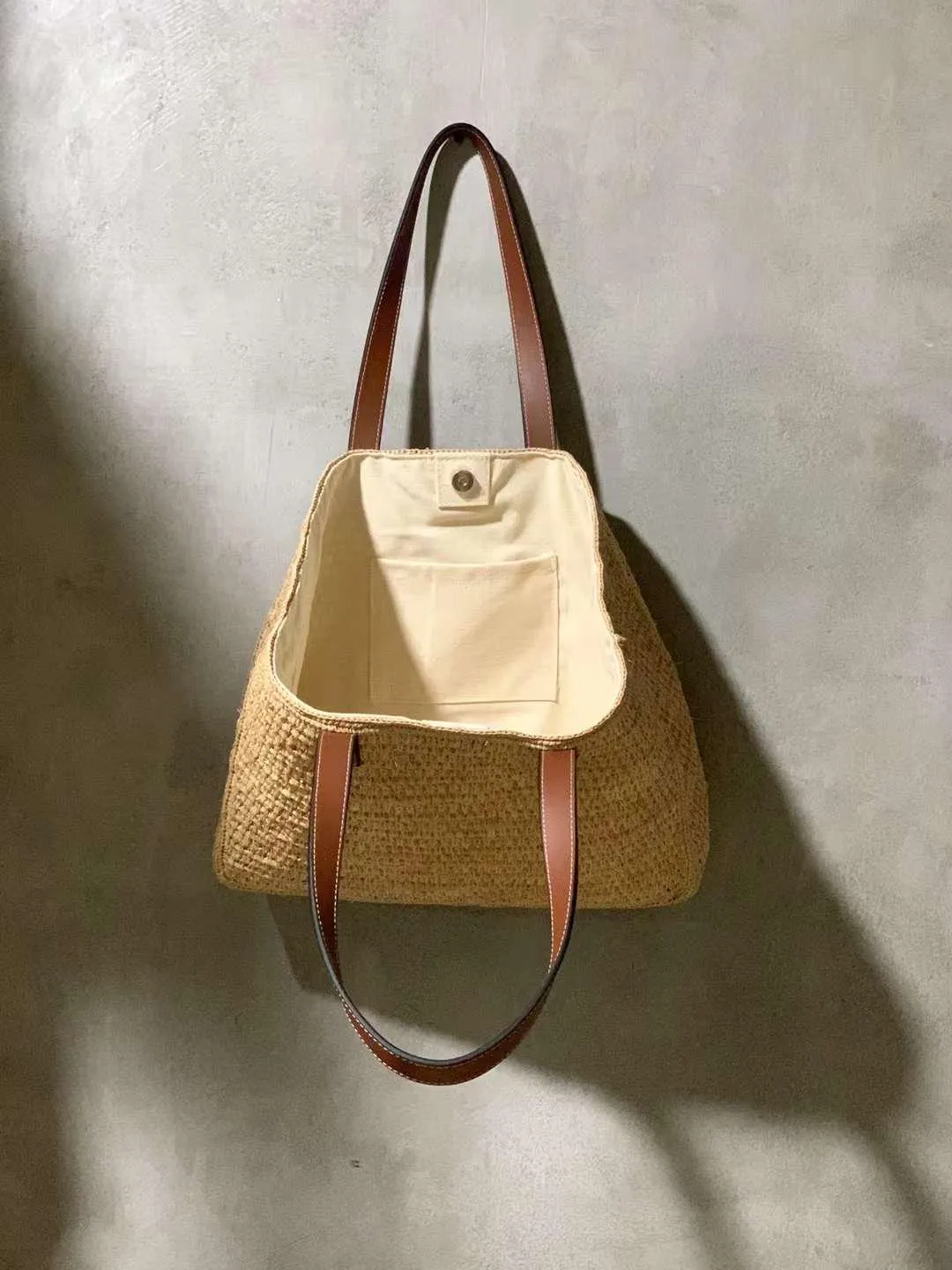 Tenhai Crochet Raffia Bag With Lining Leather Handle