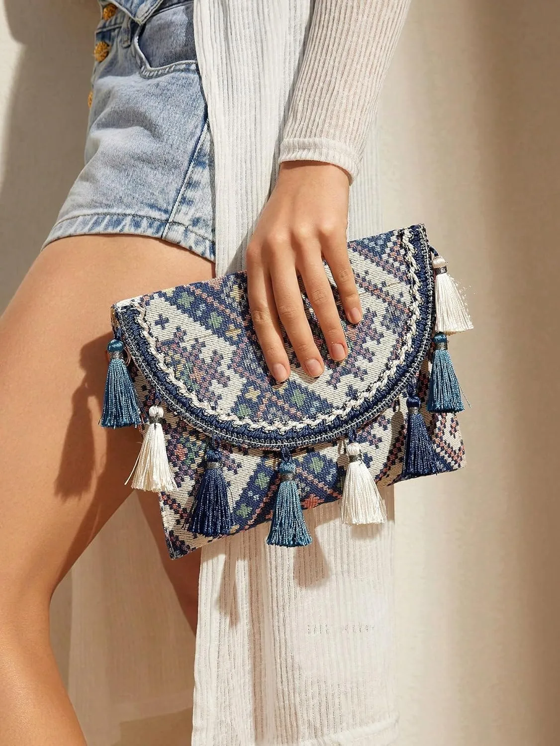 Verdusa Women's Striped Fringe Straw Clutch Handbags Envelope Handbags Purse