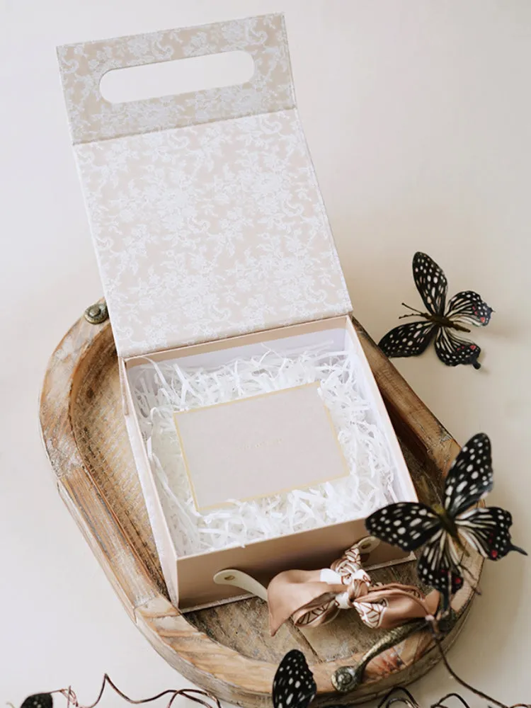Vintage Floral Lace Bridal Party Gift Box
