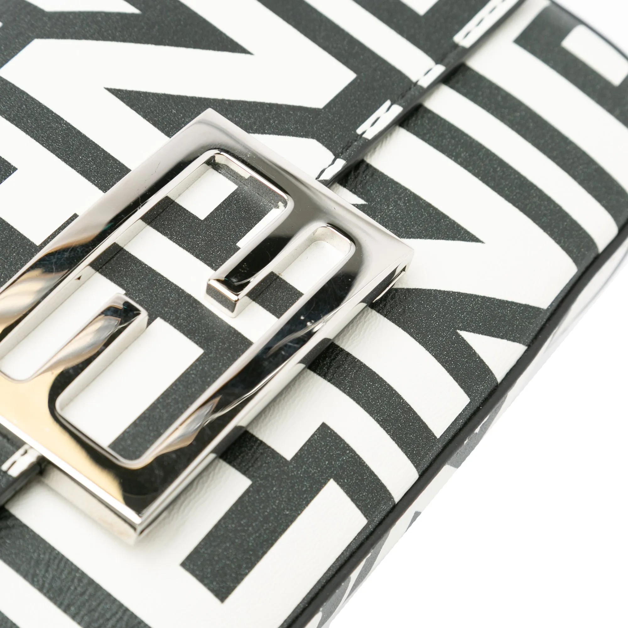 White Fendi Marc Jacobs Nappa Vitello King Logo Print Phone Baguette Satchel