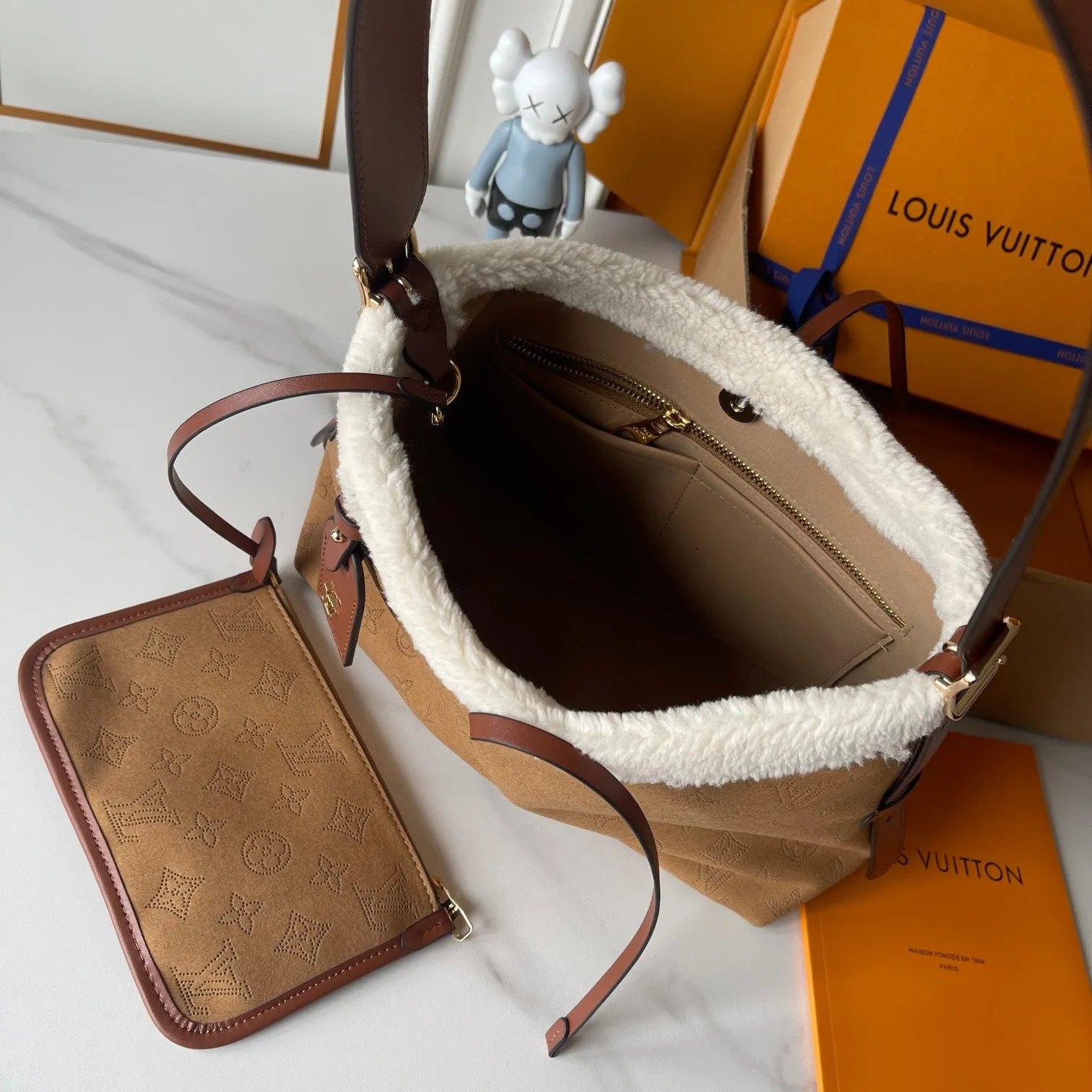 Winter New Arrivals - Cowhide Handbags