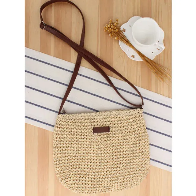 Women's casual straw knitted shoulder bag with inside zipper pocket