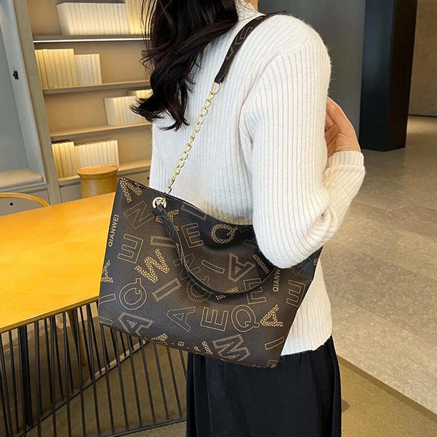 Women's Fall Winter Shoulder Bag PU Letter Print Large Capacity Waterproof High Load-bearing Durable Handbag