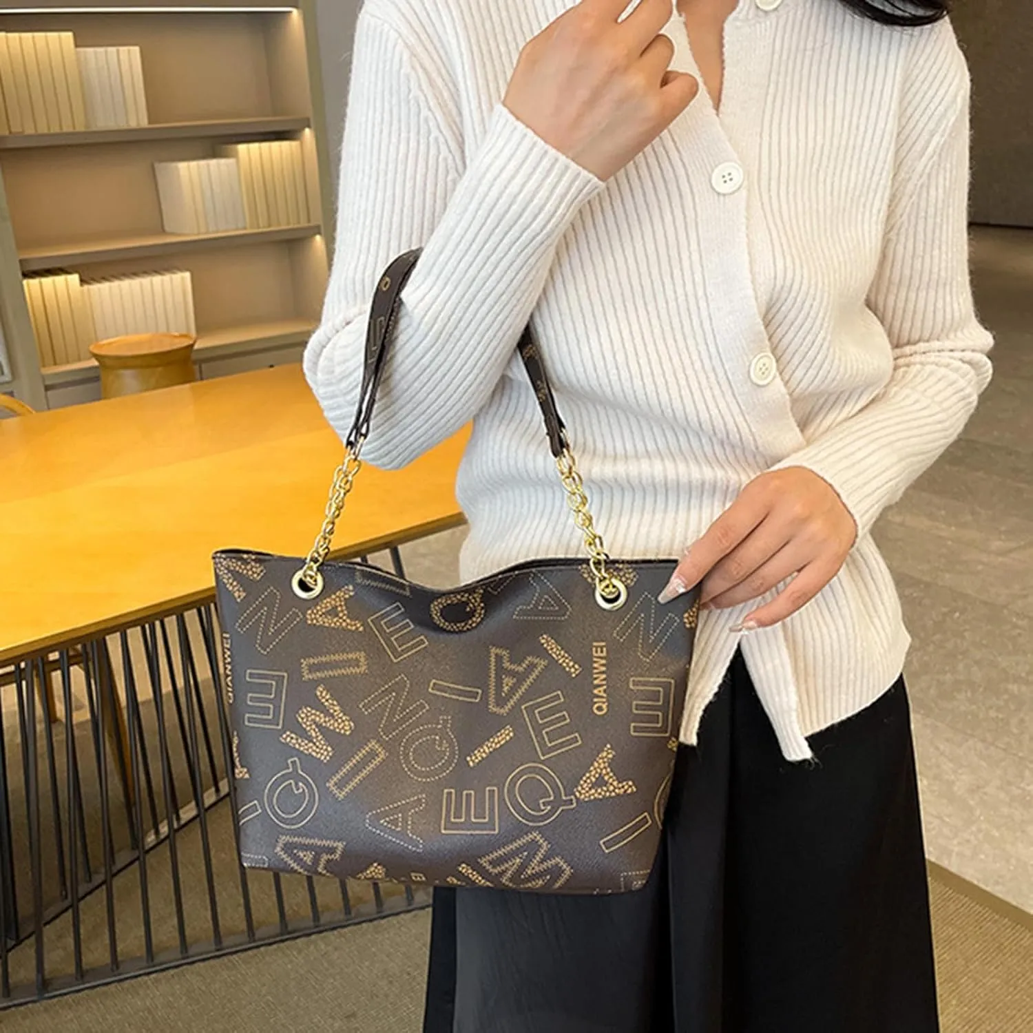 Women's Fall Winter Shoulder Bag PU Letter Print Large Capacity Waterproof High Load-bearing Durable Handbag